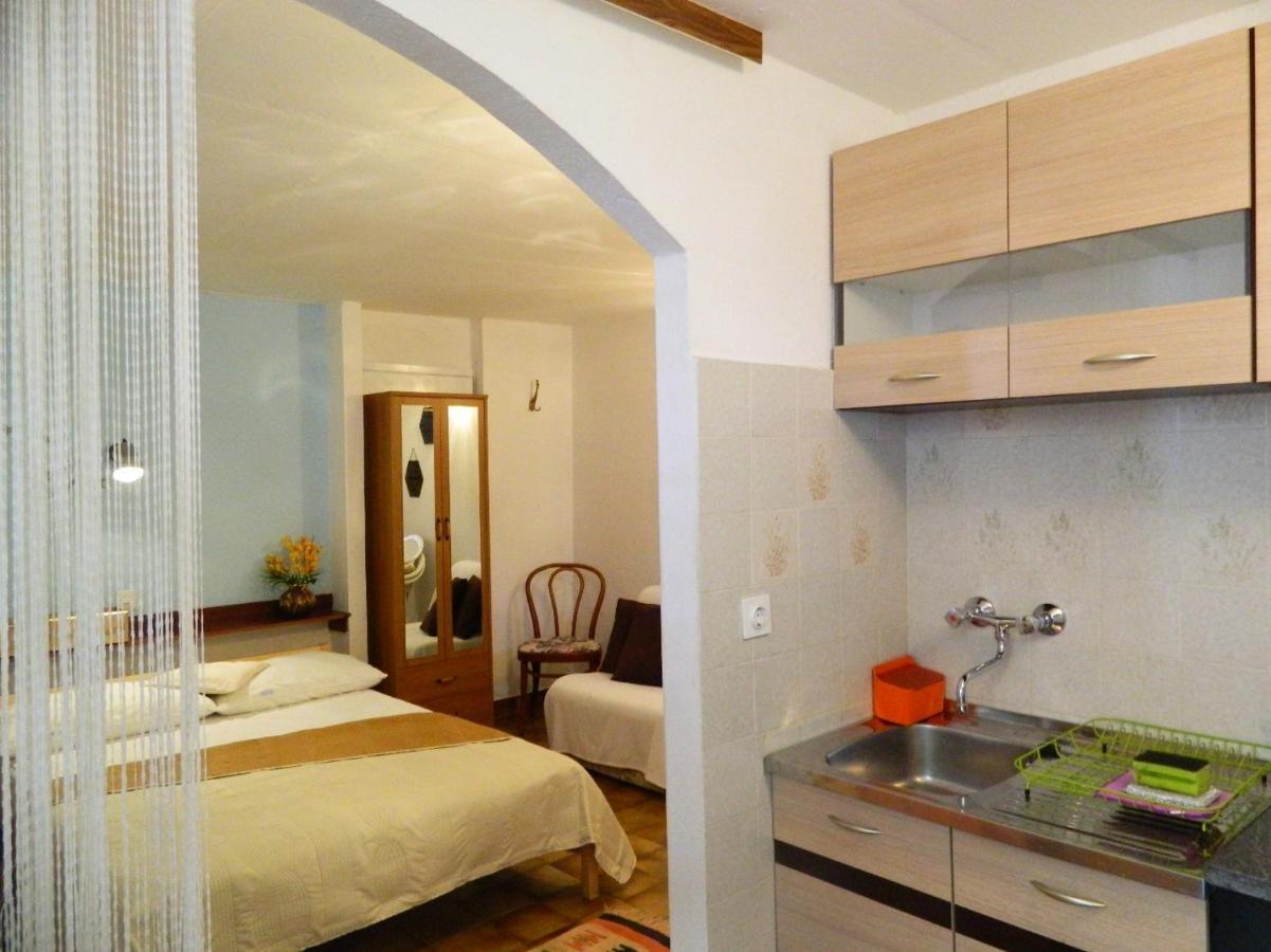 Ferienwohnung Ria 2 Baška Voda Exterior foto